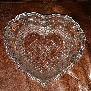 Avon vintage vanity ring display dish